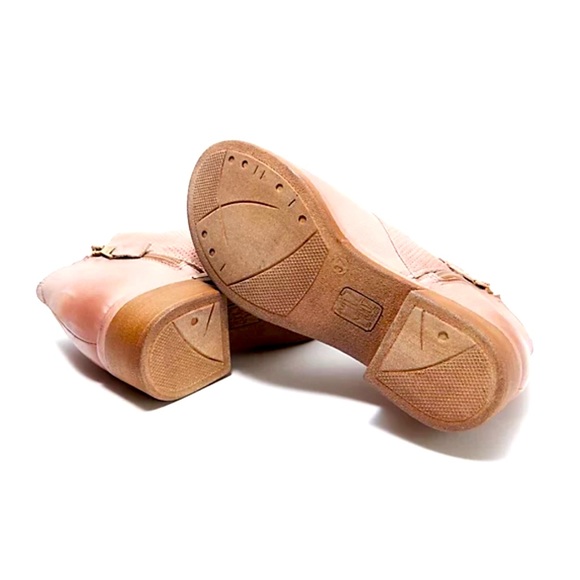 Miz Mooz Libra Leather Heeled Sandals in color Pearl not cream. - Picture 3 of 4